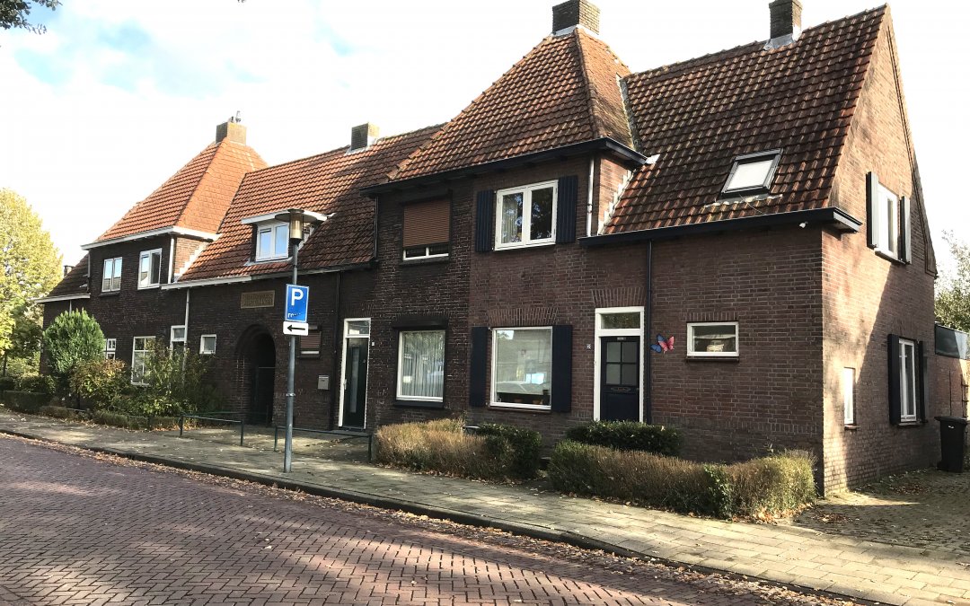 1919 Oprichting Helpt Elkander