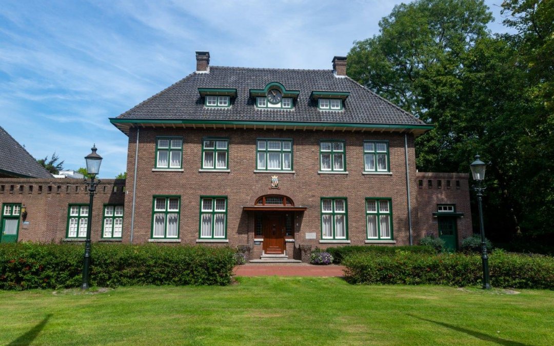 1953 Villa wordt gemeentehuis