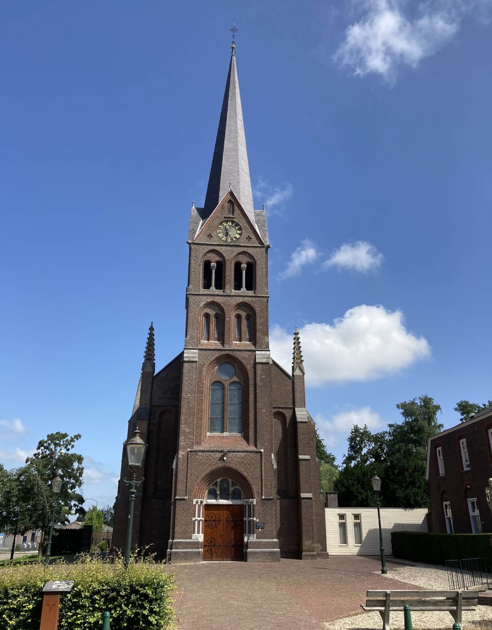 Heilige-Lambertuskerk Nederwetten