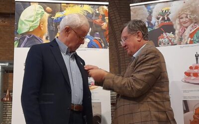 Peter van Overbruggen ontvangt Brabants Heemmedaille